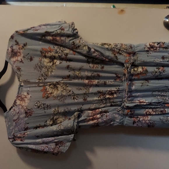 Floral Charlotte Russe Dress - Picture 4 of 5